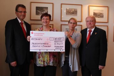 Kreissparkasse Altenkirchen spendet 10.000 Euro an die Freunde der Kinderkrebshilfe Gieleroth e.V.
