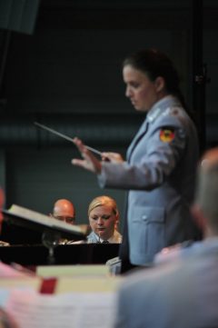 Heeresmusikkorps Koblenz gibt Benefizkonzert (2014) - Freunde der Kinderkrebshilfe Gieleroth e.V.